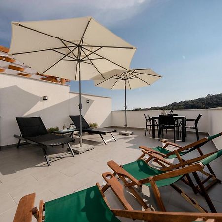 Palit 497/D, Apartment F מראה חיצוני תמונה